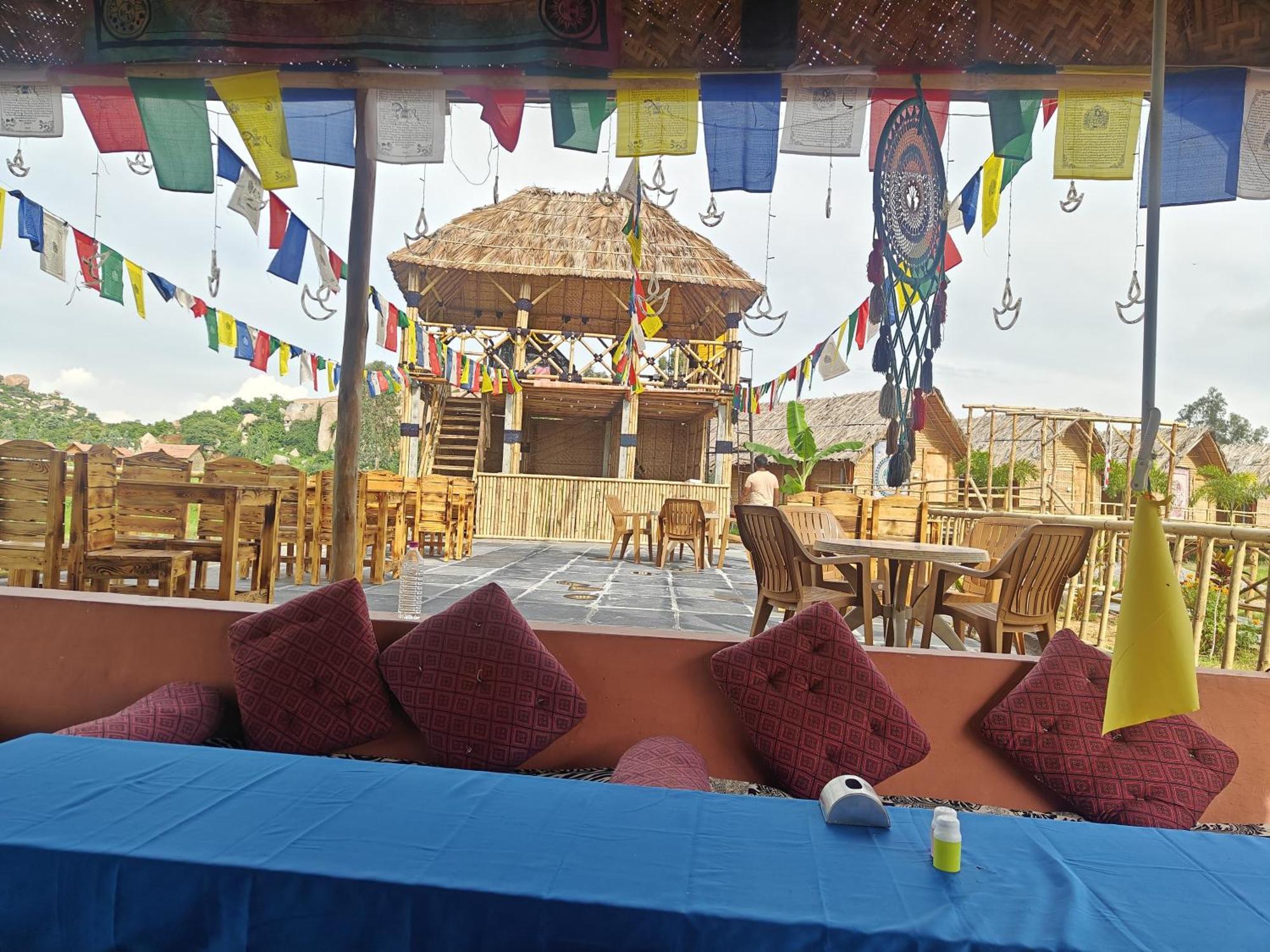 The Sundown Hampi Hotel Luaran gambar