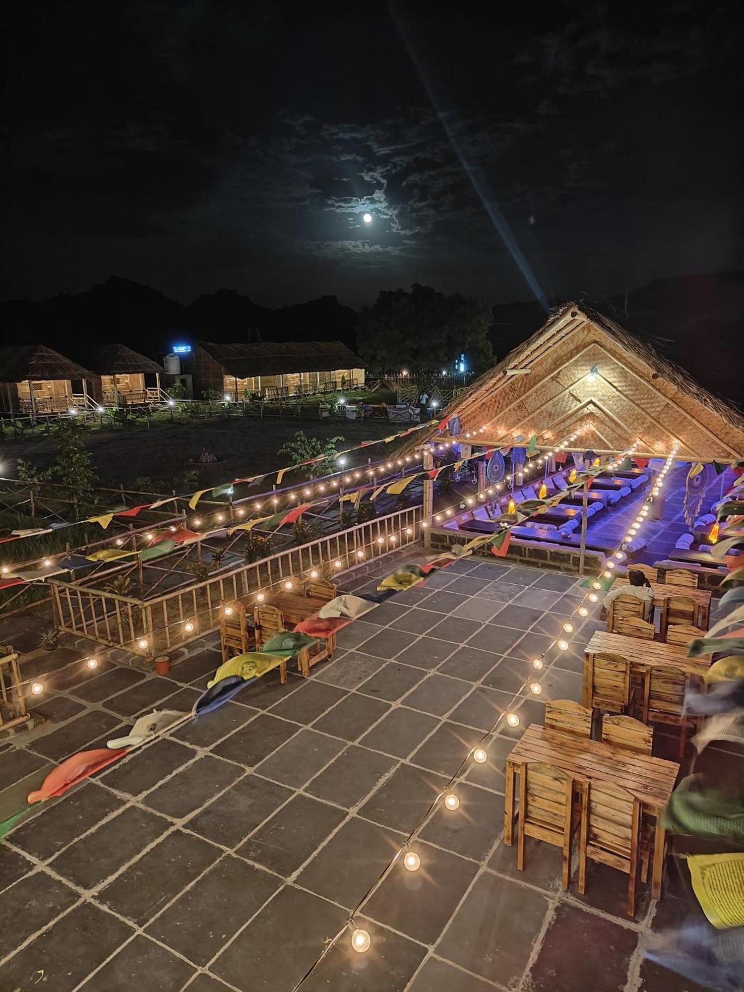 The Sundown Hampi Hotel Luaran gambar